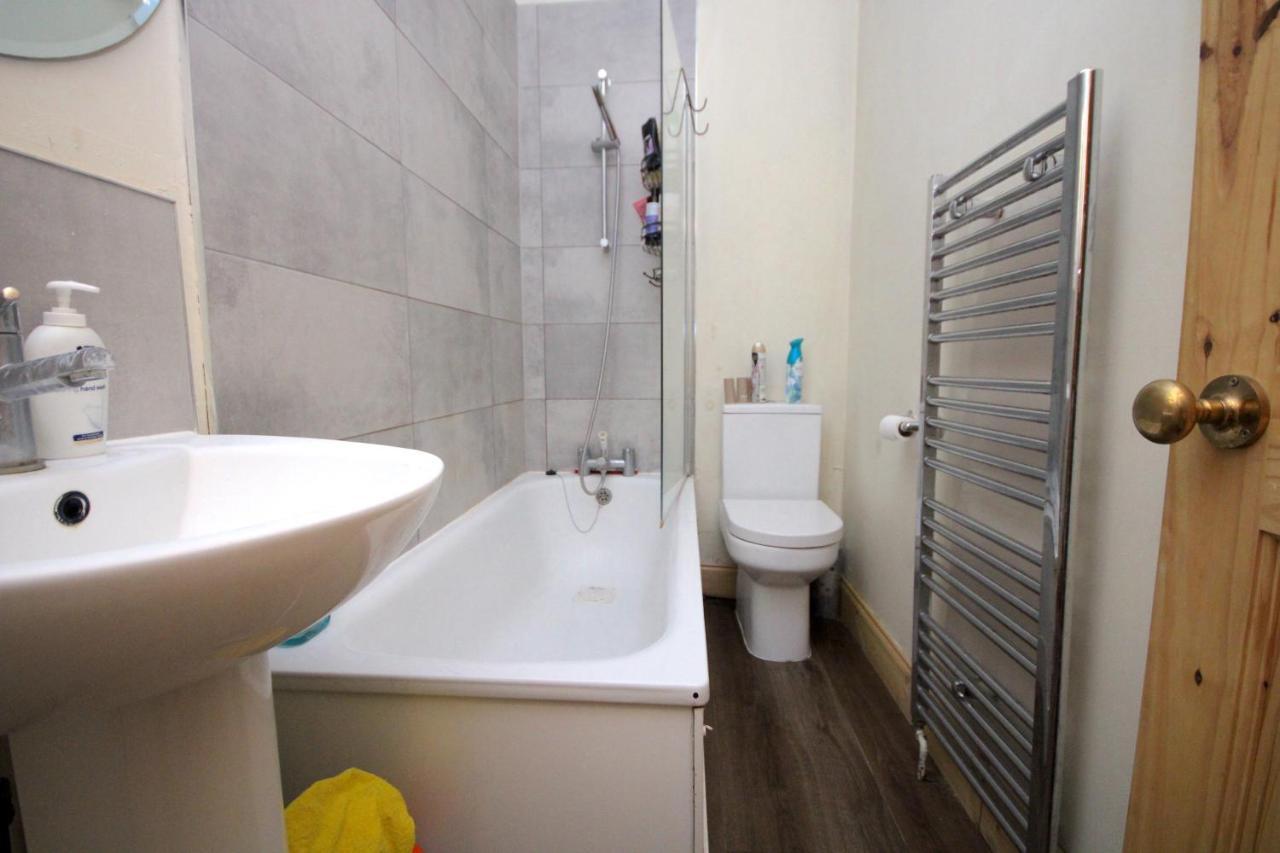 Apartament Three Bedroom Flat With Garden In Fulham *